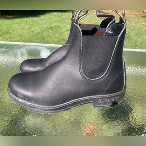 Blundstone Originals Classic Black Leather Chelsea Boots size US 8 1/2 women’s
